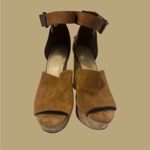 Marc Fisher Shoes - GUC Marc Fisher Women’s Brown Wedge Sandals with Cork Heel Size 8M
